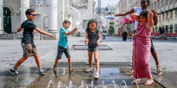 Υποχωρεί ο καύσωνας στην Ευρώπη, μετά τα απανωτά ρεκόρ υψηλών θερμοκρασιών