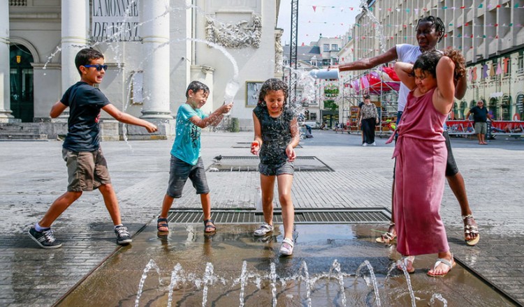 Υποχωρεί ο καύσωνας στην Ευρώπη, μετά τα απανωτά ρεκόρ υψηλών θερμοκρασιών