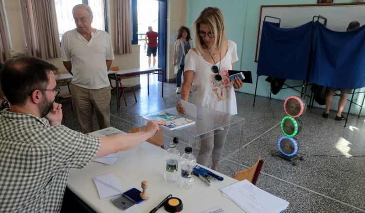 Πουλάκης: Χωρίς προβλήματα η εκλογική διαδικασία