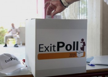 Το exit poll δίνει διψήφιο προβάδισμα στη ΝΔ – Θρίλερ με τρία κόμματα