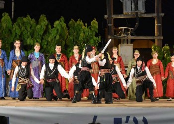 «Θυάμεια 2019»: Ποντιόπουλα κάνουν γνωστό τον ποντιακό πολιτισμό σε διεθνές φεστιβάλ