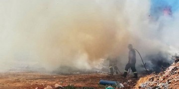 Σε ύφεση η φωτιά στον Κιθαιρώνα Αττικής