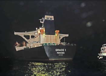 Το Ιράν απειλεί με αντίποινα τη Βρετανία για τη σύλληψη δεξαμενόπλοιου στο Γιβραλτάρ