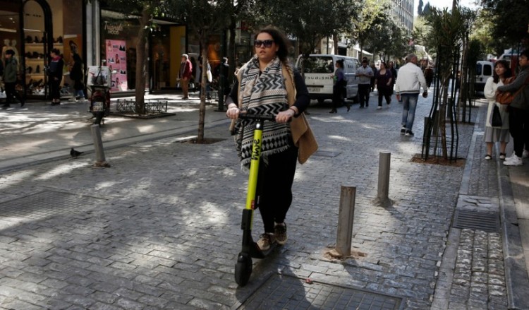Τι θα αλλάξει στη χρήση των ηλεκτρικών πατινιών