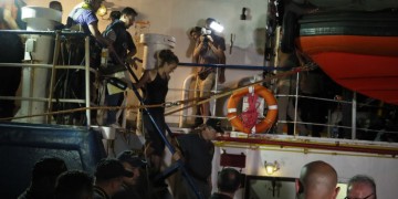 Καρόλα Ρακέτε: Η πλοίαρχος του Sea-Watch 3 που αψήφησε τον Σαλβίνι