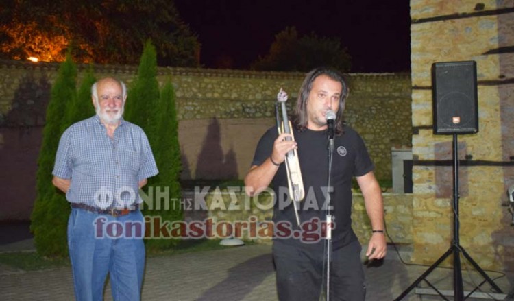 «Τη λύρα μού έδωσαν ποντιακή» στο 4ο Φεστιβάλ της Αυλής