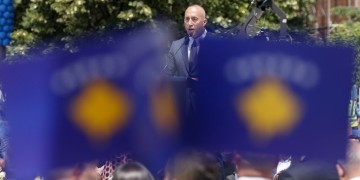 Παραιτήθηκε ο πρωθυπουργός του Κοσόβου γιατί είναι ύποπτος για εγκλήματα πολέμου