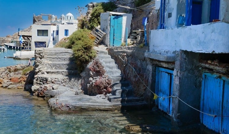 Μήλος: Το καλύτερο νησί της Ευρώπης το 2019