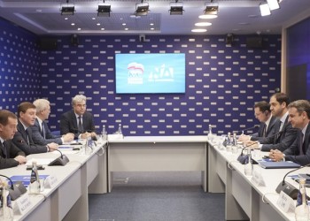 Συγχαρητήριο τηλεγράφημα Μεντβέντεφ σε Μητσοτάκη