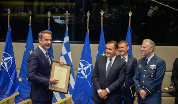 Επίσκεψη Μητσοτάκη στο υπουργείο Εθνικής Άμυνας