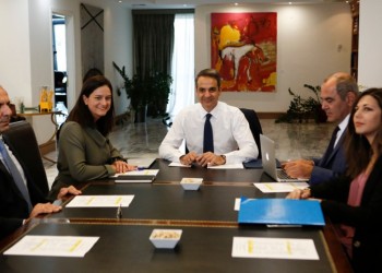 Από το υπουργείο Παιδείας ξεκίνησε τις επισκέψεις ο Μητσοτάκης