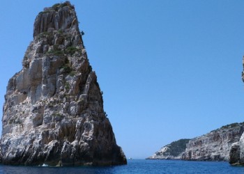 Παξοί: Ένας τόπος με μαγικές σπηλιές που χαρίζουν... γονιμότητα!