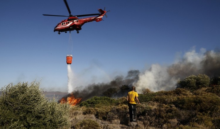 Δύο φωτιές σε εξέλιξη, σε Λέσβο και Ηράκλειο