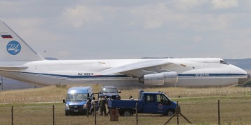 Στην Τουρκία τα πρώτα τμήματα των S-400 – Οι πιθανές κυρώσεις από τις ΗΠΑ