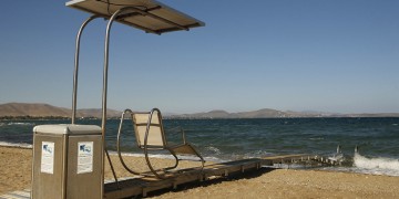 Θεσσαλονίκη: Θάλασσα για όλους μέσα από ειδική υποδομή για άτομα με κινητική αναπηρία