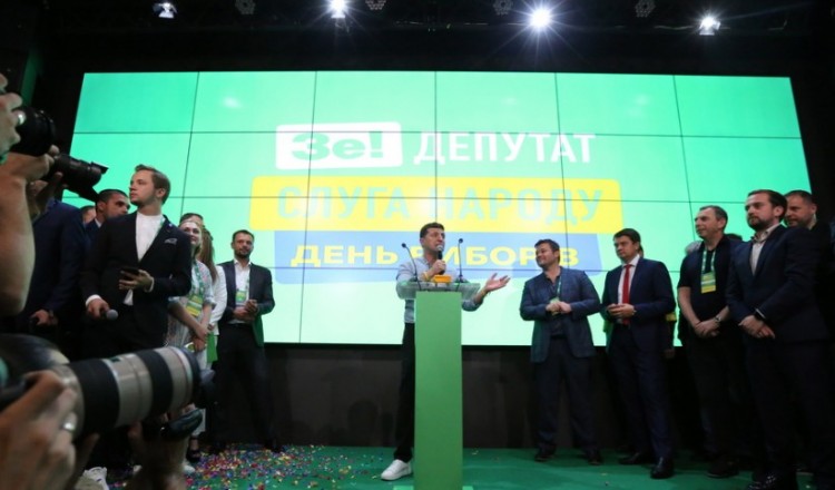 Εκλογές στην Ουκρανία: Μεγάλος νικητής ο Ζελένσκι