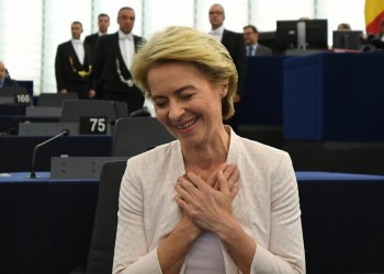 Η Ούρσουλα φον ντερ Λάιεν ήρθε σε επαφή με κρούσμα κορονοϊού 2