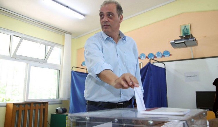 Καταγγελία Βελόπουλου για τα ψηφοδέλτια της Ελληνικής Λύσης