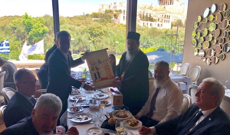«Ποντιακά» μαθήματα από τον μητροπολίτη Δράμας στη διοίκηση της Τράμπζονσπορ