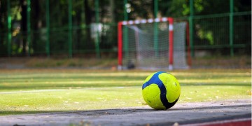 Θεσσαλονίκη: Ποδοσφαιρικό τέρμα πλάκωσε 9χρονο σε γήπεδο της Περαίας