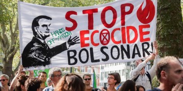 Φωτιές στον Αμαζόνιο: Ο Μπολσονάρου θέλει πρώτα μια συγγνώμη από τον Μακρόν