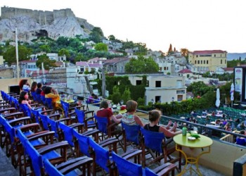 Τι θα λέγατε για διακοπές στην Αθήνα; – Μυστικά για να περάσετε καλά το καλοκαίρι