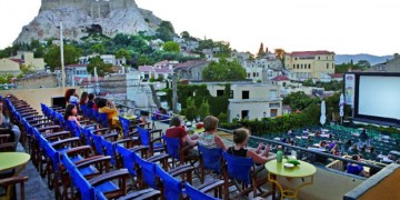 Τι θα λέγατε για διακοπές στην Αθήνα; – Μυστικά για να περάσετε καλά το καλοκαίρι