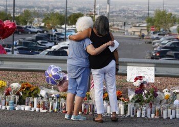 Επίθεση Ελ Πάσο: Υπέκυψε ο άνδρας που έγινε ασπίδα για να προστατεύσει τη γυναίκα του
