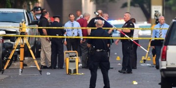 Πολύνεκρες επιθέσεις στις ΗΠΑ: Τι γνωρίζουμε μέχρι στιγμής