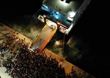 Σύσκεψη στο Μαξίμου τη Δευτέρα για την ακτοπλοϊκή σύνδεση στη Σαμοθράκη