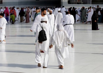 Πάνω από δύο εκατομμύρια μουσουλμάνοι αρχίζουν το προσκύνημα στη Μέκκα