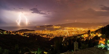 Περισσότεροι από 3.000 κεραυνοί έπεσαν την Πέμπτη στην Ελλάδα
