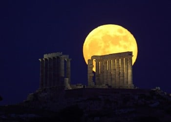 Η πανσέληνος του Δεκαπενταύγουστου σε μνημεία, μουσεία και αρχαιολογικούς χώρους (λίστα)