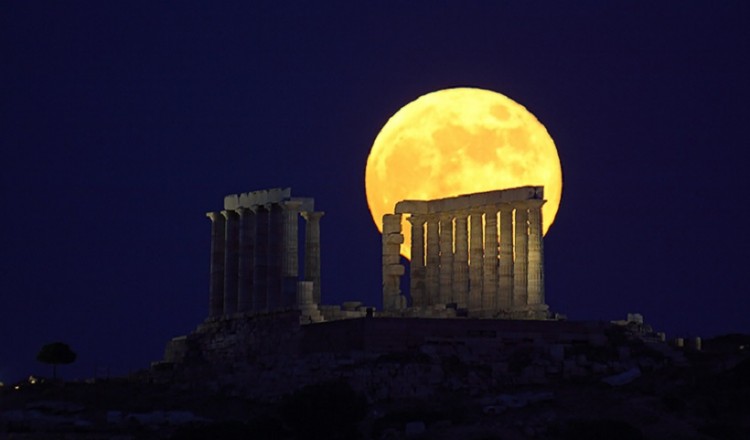 Η πανσέληνος του Δεκαπενταύγουστου σε μνημεία, μουσεία και αρχαιολογικούς χώρους (λίστα)