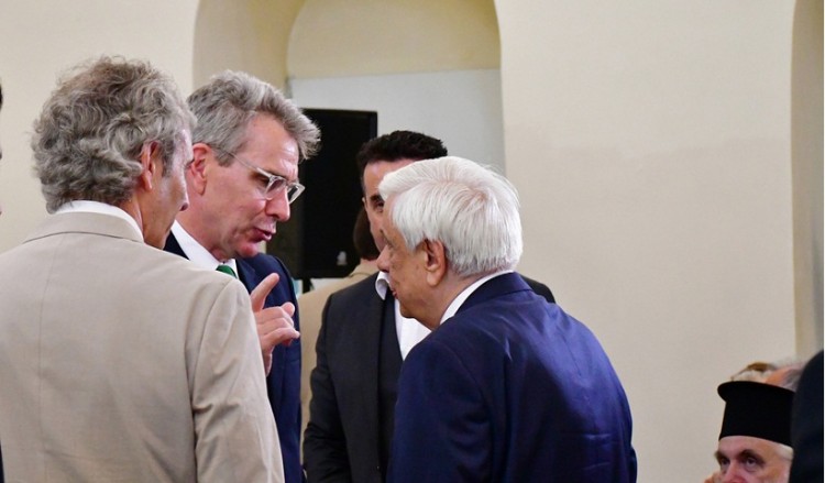 Συλλυπητήριο μήνυμα Παυλόπουλου για τις αιματηρές επιθέσεις στις ΗΠΑ