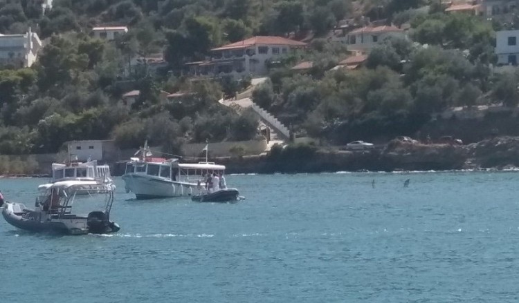 Νεκροί οι επιβαίνοντες στο ελικόπτερο που έπεσε στον Πόρο – Καταγγελία για το ελικοδρόμιο