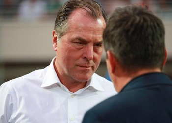 Σάλος με τα ρατσιστικά σχόλια του προέδρου της Σάλκε