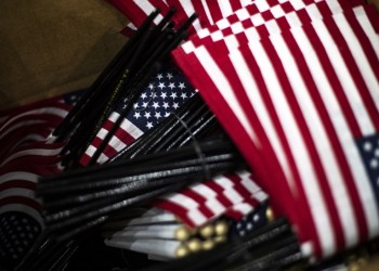 Η κυβέρνηση Τραμπ «κόβει» τη βίζα από τους φτωχούς μετανάστες