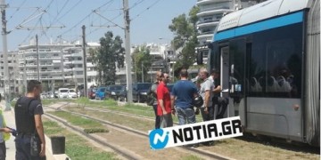 Άλιμος: 61χρονος παρασύρθηκε από τραμ – Έσωσε την 9χρονη βαφτιστήρα του