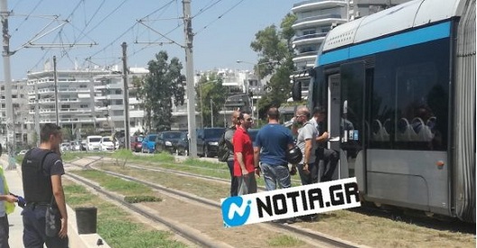 Άλιμος: 61χρονος παρασύρθηκε από τραμ – Έσωσε την 9χρονη βαφτιστήρα του