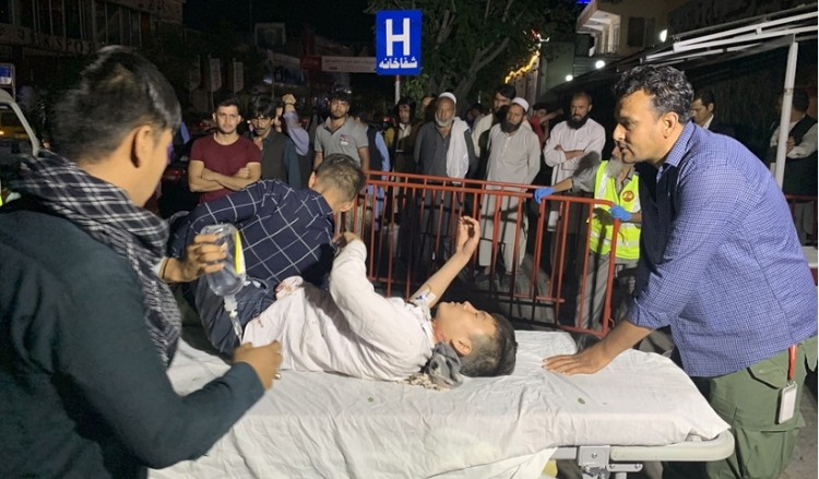 Το Ισλαμικό Κράτος ανέλαβε την ευθύνη για την πολύνεκρη επίθεση στην Καμπούλ