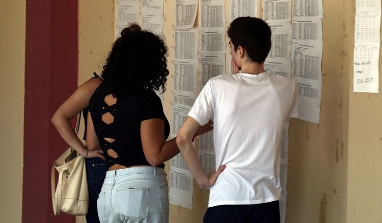 Βάσεις εισαγωγής: Την Τρίτη τα αποτελέσματα των Πανελλαδικών