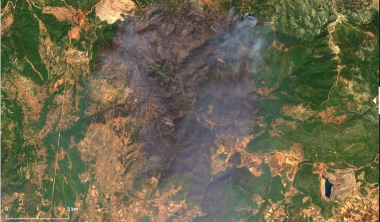 Ο αποκλειστικός χάρτης με τη γη που κάηκε στην Εύβοια – Μαίνεται η φωτιά για 5η μέρα