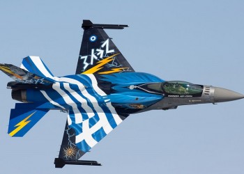 28η Οκτωβρίου 2019: Ποιος είναι ο πιλότος της «Ζευς» που θα στείλει μήνυμα από τη Θεσσαλονίκη