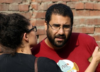 Αλάα Αμπντέλ Φάταχ: Ο ακτιβιστής που κυνηγάει η Αίγυπτος