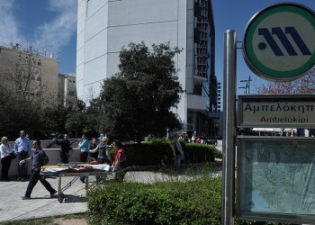 Νεκρός μετά από καβγά τοξικομανών έξω από μετρό στους Αμπελόκηπους