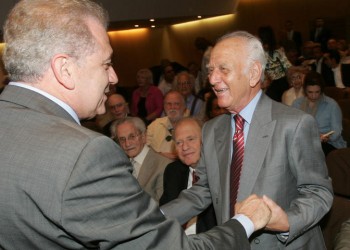 Η Εύξεινος Λέσχη Ποντίων Νάουσας για το θάνατο του Αντώνη Λιβάνη