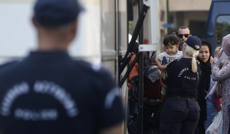 Μια ακόμη αστυνομική επιχείρηση στα Εξάρχεια για εκκένωση κτηρίου