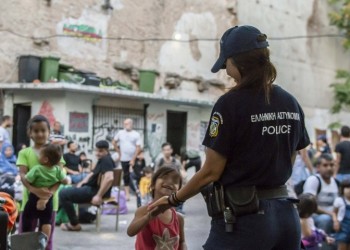 Σε δομές φιλοξενίας στην Κόρινθο 214 αλλοδαποί από τα κτήρια της Αχαρνών