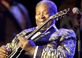 B.B. King: 94 χρόνια από τη γέννηση του «βασιλιά των μπλουζ»